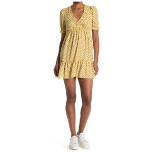 Ruffle Trim Yellow Floral Print Babydoll Short Ruffle Dress
KENEDIK